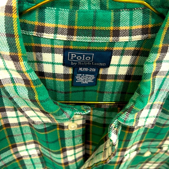 Classic Polo Ralph Lauren shirt for men. It is excellent condition. - Picture 3 of 4